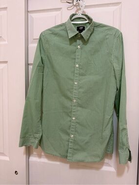 H&M Slim Fit Green and White Striped Men's Button-Down Shirt